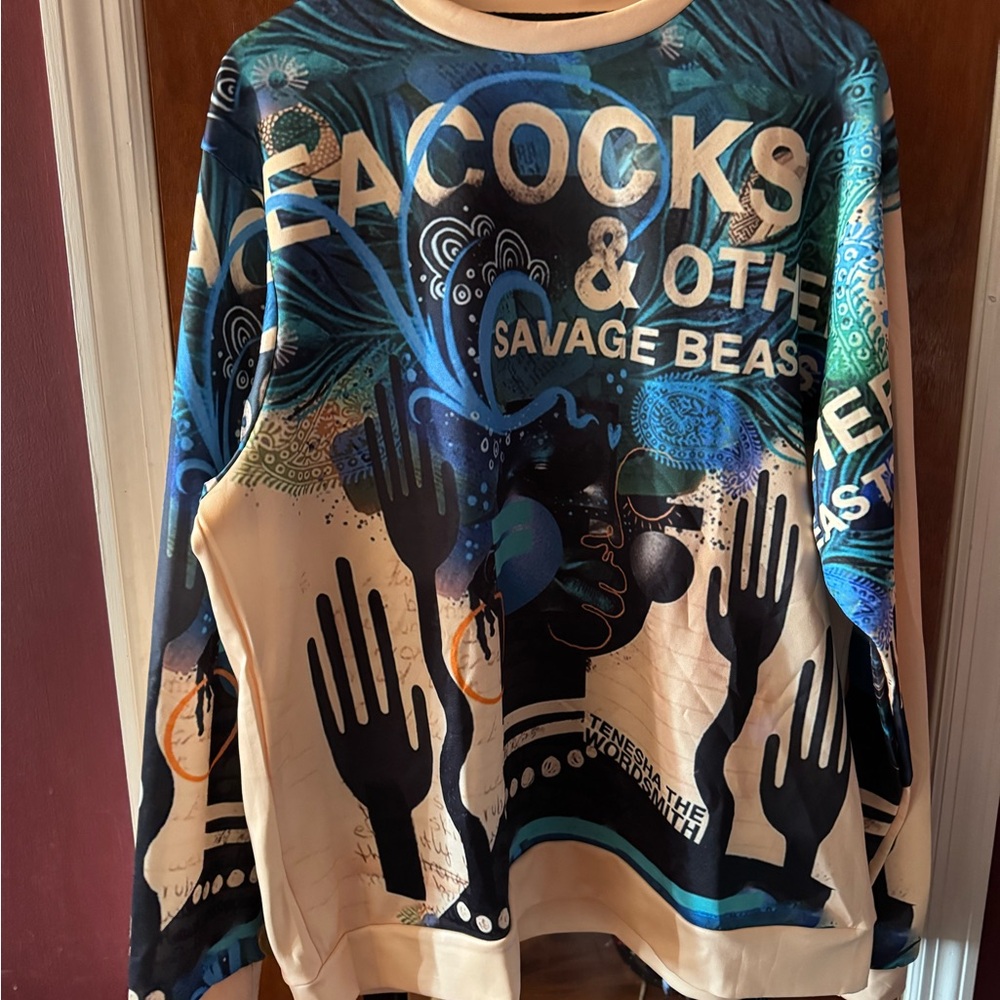 Graphic Print Sweatshirt with Blue and Cream Accents